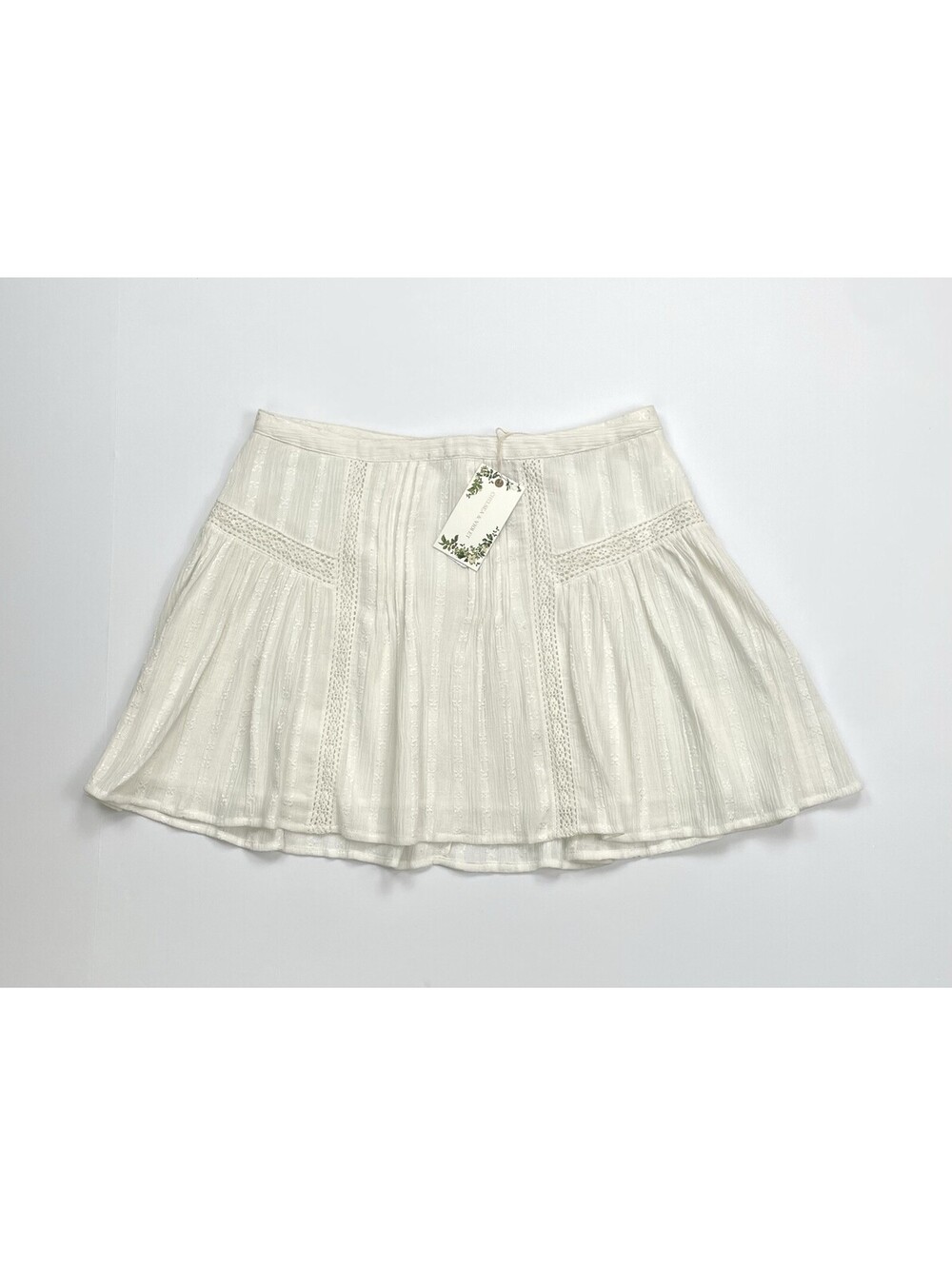 NWT Chelsea & Violet White Gauze Embroidered Mini Skirt Boho Coquette Size 6